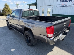 Used 2017  Toyota Tacoma 4WD Access Cab SR Auto at House of Carz near Rochester&comma; IN