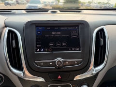 Used 2020  Chevrolet Equinox 4d SUV FWD LS w&sol;1LS at House of Carz near Rochester&comma; IN