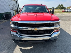Used 2018 Chevrolet Silverado 1500 4WD Crew Cab LT at House of Carz near Rochester, IN