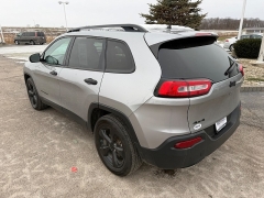 Used 2016  Jeep Cherokee 4d SUV 4WD Sport V6 Altitude at House of Carz near Rochester, IN