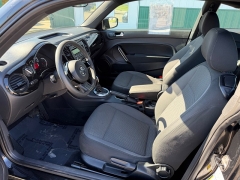 Used 2014  Volkswagen Beetle 2d Coupe 1&period;8T w&sol;Sunroof Auto&sol;PZEV at House of Carz near Rochester&comma; IN
