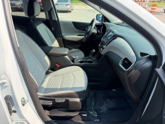 Used 2020  Chevrolet Equinox 4d SUV FWD LS w&sol;1LS at House of Carz near Rochester&comma; IN