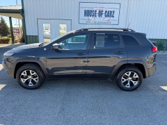 Used 2016  Jeep Cherokee 4d SUV 4WD Trailhawk V6 at House of Carz near Rochester, IN