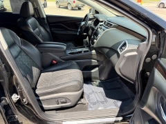 Used 2019  Nissan Murano 4d SUV AWD Platinum at House of Carz near Rochester&comma; IN