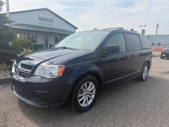 Used 2016  Dodge Grand Caravan 4dr Wgn SXT at House of Carz near Rochester&comma; IN