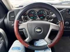 Used 2013  Chevrolet Silverado 2500 4WD Crew Cab LT at House of Carz near Rochester&comma; IN