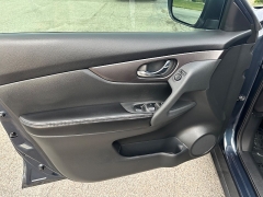Used 2016 Nissan Rogue 4d SUV FWD SV at House of Carz near Rochester, IN