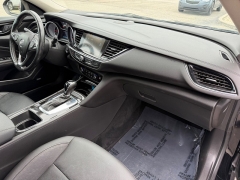 Used 2018  Buick Regal Sportback 4d Hatchback FWD Essence at House of Carz near Rochester&comma; IN