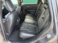 Used 2020  Jeep Cherokee 4d SUV 4WD Trailhawk Elite 3&period;2L at House of Carz near Rochester&comma; IN
