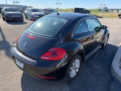 Used 2014  Volkswagen Beetle 2d Coupe 1&period;8T w&sol;Sunroof Auto&sol;PZEV at House of Carz near Rochester&comma; IN