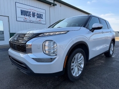  2023 Mitsubishi Outlander ES S-AWC at House of Carz near Rochester&comma; IN