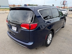 Used 2018  Chrysler Pacifica 4d Wagon Touring L Plus at House of Carz near Rochester&comma; IN
