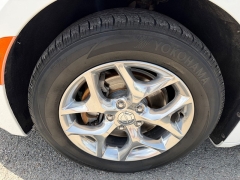 Used 2018  Chrysler Pacifica 4d Wagon Limited at House of Carz near Rochester&comma; IN