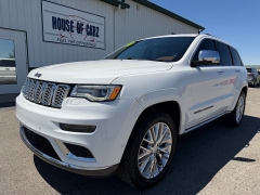  2018 Jeep Grand Cherokee 4d SUV 4WD Summit V6 at House of Carz near Rochester&comma; IN