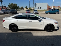 Used 2019  Chevrolet Malibu 4d Sedan Premier at House of Carz near Rochester, IN