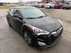 Used 2013  Hyundai Veloster 3d Coupe RE&colon;MIX Auto at House of Carz near Rochester&comma; IN