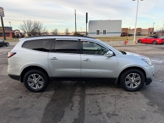 Used 2015  Chevrolet Traverse 4d SUV AWD LT2 at House of Carz near Rochester&comma; IN