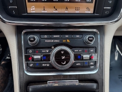 Used 2017  Lincoln Continental 4d Sedan AWD Reserve at House of Carz near Rochester&comma; IN