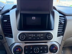 Used 2019  GMC Yukon XL 4d SUV 4WD SLT at House of Carz near Rochester&comma; IN