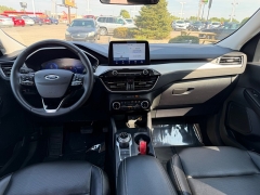 Used 2022  Ford Escape SEL AWD at House of Carz near Rochester&comma; IN