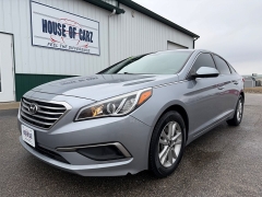  2016 Hyundai Sonata 4d Sedan SE at House of Carz near Rochester&comma; IN