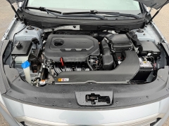 Used 2016  Hyundai Sonata 4d Sedan SE at House of Carz near Rochester&comma; IN