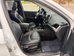 Used 2015  Jeep Cherokee 4d SUV 4WD Trailhawk V6 at House of Carz near Rochester&comma; IN