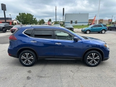 Used 2020 Nissan Rogue 4d SUV AWD SV at House of Carz near Rochester, IN