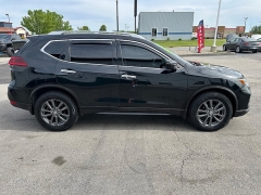 Used 2019 Nissan Rogue 4d SUV AWD SV at House of Carz near Rochester, IN