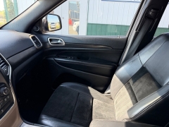 Used 2015  Jeep Grand Cherokee 4d SUV 4WD Laredo at House of Carz near Rochester&comma; IN