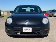 Used 2014  Volkswagen Beetle 2d Coupe 1&period;8T w&sol;Sunroof Auto&sol;PZEV at House of Carz near Rochester&comma; IN