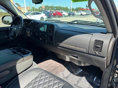 Used 2012 Chevrolet Silverado 1500 4WD Crew Cab LT at House of Carz near Rochester, IN