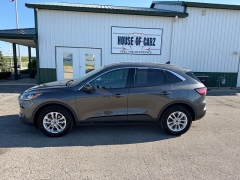 Used 2020  Ford Escape 4d SUV AWD SE at House of Carz near Rochester&comma; IN