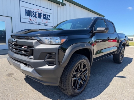 Used 2024 Chevrolet Colorado 4WD Crew Cab Trail Boss at House of Carz near Rochester, IN