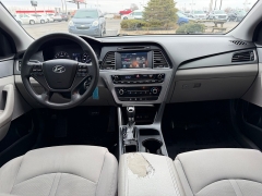 Used 2016  Hyundai Sonata 4d Sedan SE at House of Carz near Rochester&comma; IN