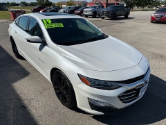 Used 2019  Chevrolet Malibu 4d Sedan Premier at House of Carz near Rochester, IN