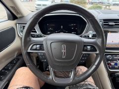 Used 2017  Lincoln Continental 4d Sedan AWD Reserve at House of Carz near Rochester&comma; IN