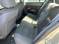 Used 2016  Chevrolet Cruze Limited 4d Sedan LT w/1LT Auto at House of Carz near Rochester, IN