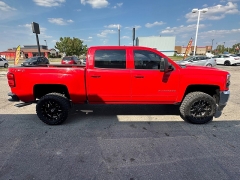 Used 2018 Chevrolet Silverado 1500 4WD Crew Cab LT at House of Carz near Rochester, IN