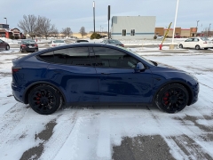 Used 2021  Tesla Model Y Long Range AWD at House of Carz near Rochester&comma; IN