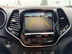 Used 2019  Jeep Cherokee 4d SUV 4WD Limited 3&period;2L at House of Carz near Rochester&comma; IN