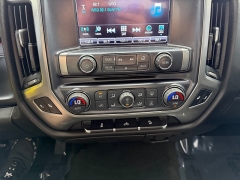 Used 2018  Chevrolet Silverado 1500 4WD Crew Cab LT Z71 at House of Carz near Rochester&comma; IN