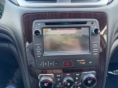 Used 2015  Chevrolet Traverse 4d SUV AWD LT2 at House of Carz near Rochester&comma; IN