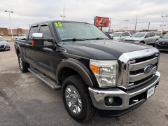 Used 2015  Ford Super Duty F-250 4WD Crew Cab Lariat at House of Carz near Rochester&comma; IN