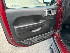 Used 2021 Jeep Gladiator Willys 4x4 at House of Carz near Rochester, IN