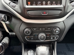 Used 2016  Jeep Cherokee 4d SUV 4WD Trailhawk V6 at House of Carz near Rochester&comma; IN