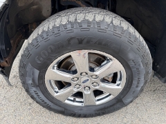 Used 2019  Ford F-150 4WD SuperCrew XLT 5 1&sol;2 at House of Carz near Rochester&comma; IN