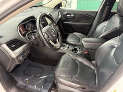 Used 2015  Jeep Cherokee 4d SUV 4WD Trailhawk V6 at House of Carz near Rochester&comma; IN