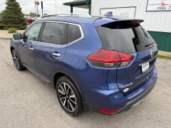 Used 2018  Nissan Rogue 4d SUV AWD SL at House of Carz near Rochester&comma; IN