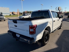 Used 2019  Ford F-150 4WD SuperCrew XLT 5 1/2 at House of Carz near Rochester, IN